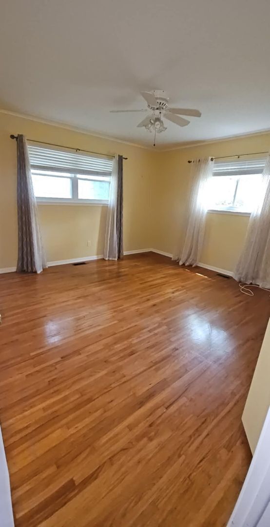Building Photo - Beautiful 3 bed home