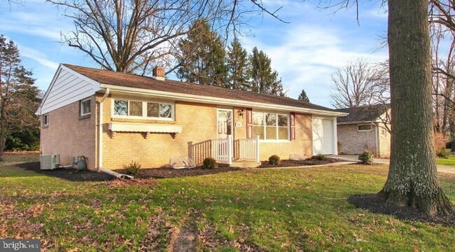 Building Photo - Coming Soon in June! Single Family Home in York Suburban Schools!