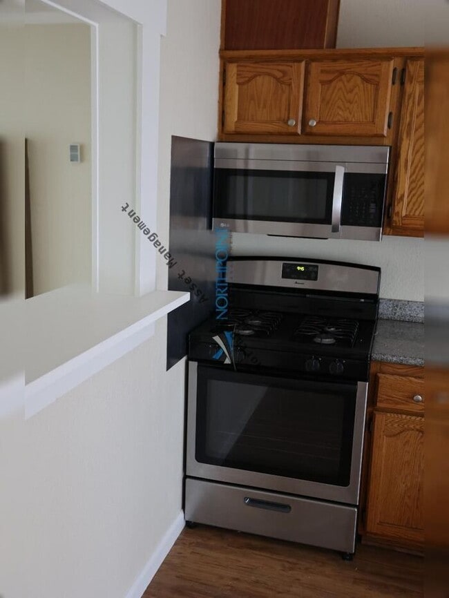 Building Photo - Stunning 2 beds 1 bath in Sacramento