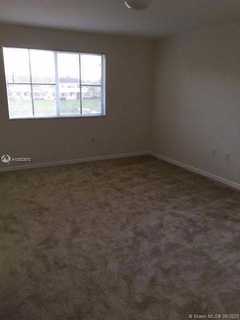 Building Photo - 6044 SW 19th Ct