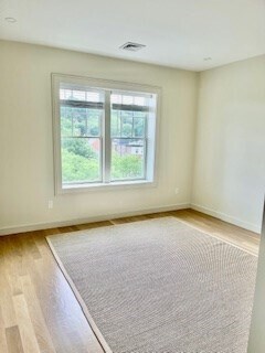 Building Photo - 1574 Beacon St
