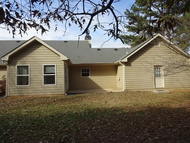 Primary Photo - 241 Fairbrook Ln