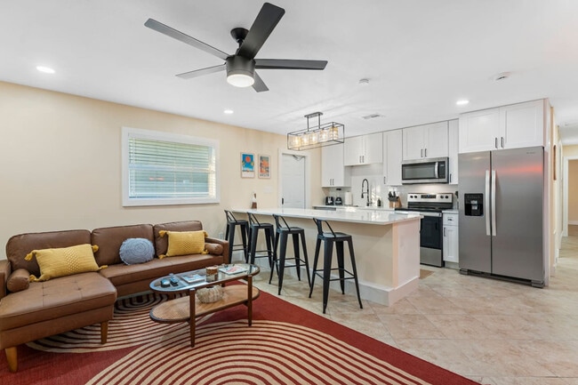 Building Photo - 79 S Brevard Ave