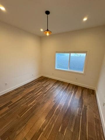 Building Photo - 435 Main St