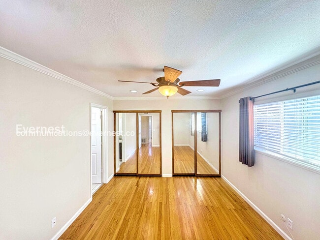 Building Photo - 108 Madora Pl