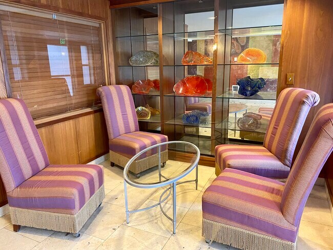 Building lobby - 412 11th Ave