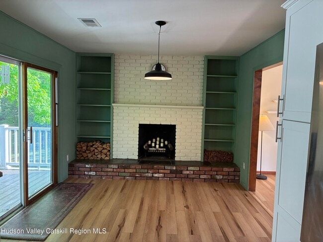 Building Photo - 50 Pleasant View Dr
