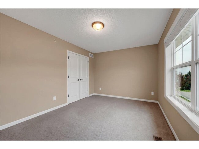 Building Photo - 15666 60th Ave N