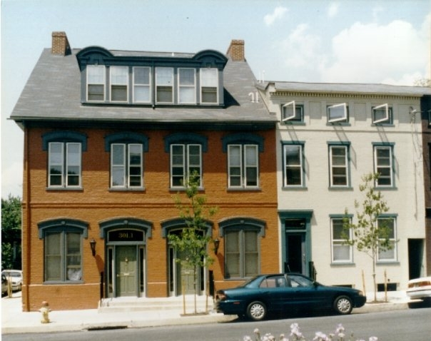 Primary Photo - East King Street Apartments