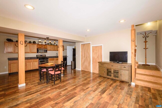 Building Photo - 11441 Old Lawyers Rd