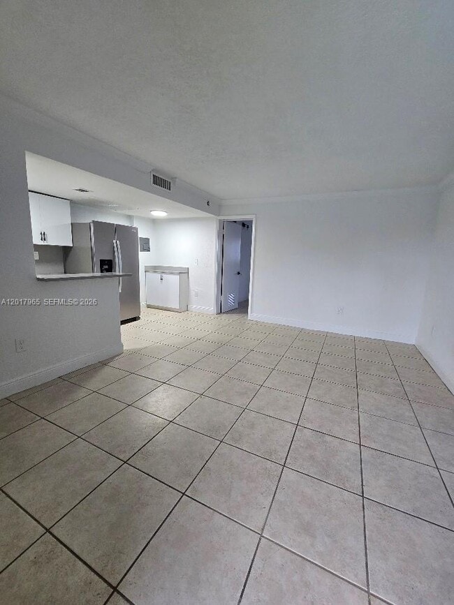 Building Photo - 3901 SW 112th Ave