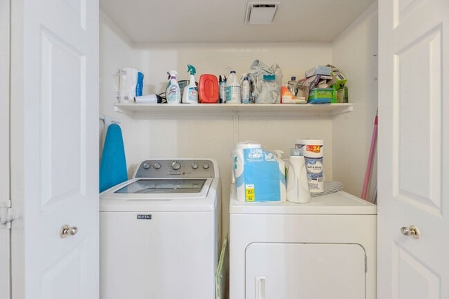 Building Photo - Fully Furnished Beautiful 2-bed, 2-bath PV Condo