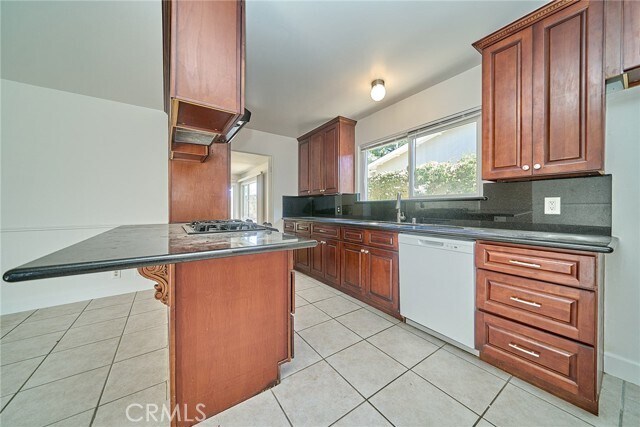 Building Photo - 27916 Alvarez Dr
