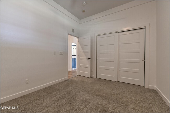 Building Photo - 218 Rutland Pl
