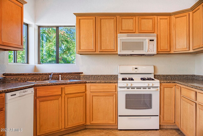 Building Photo - 4410 E Diablo Dr