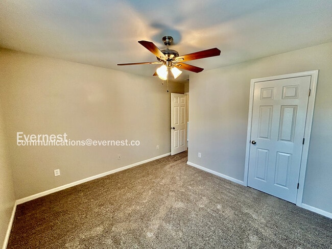Building Photo - 170 Finchley Dr
