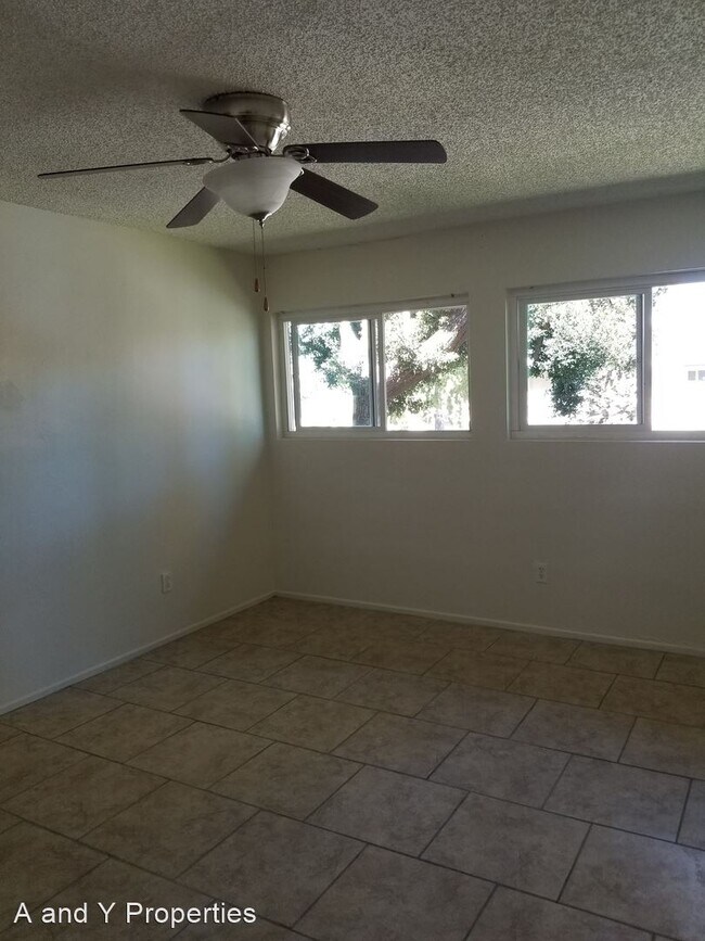 Building Photo - 2032 W Linden St