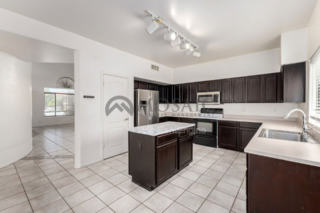 Building Photo - 3761 S Waterfront Dr