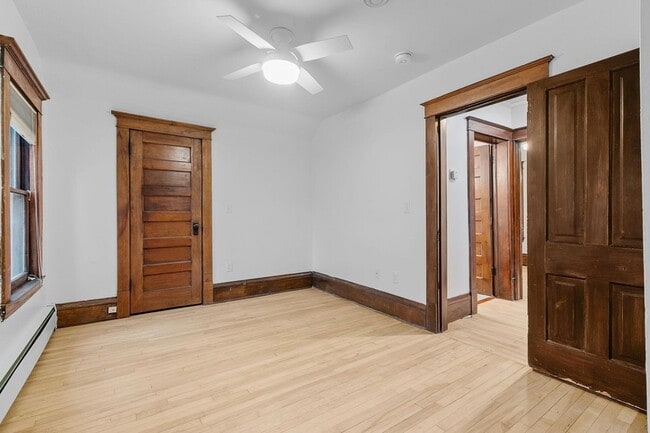 Building Photo - 1826 Franklin Ave SE