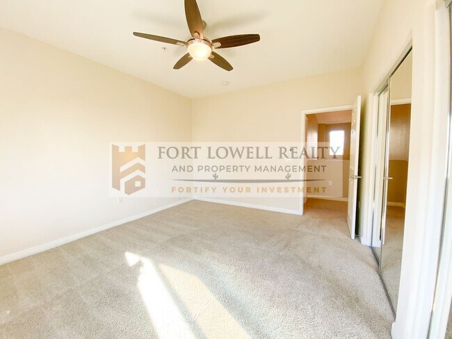 Building Photo - Two bedrooms, 2 Bathrooms 1,288 Sq. Ft. Plus 2 Car Garage in Phoenix AZ 85004