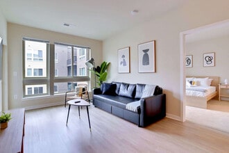 Building Photo - 2803 Poag St