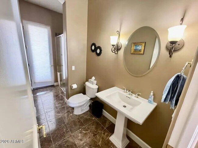 Building Photo - 12198 E Doubletree Ranch Rd