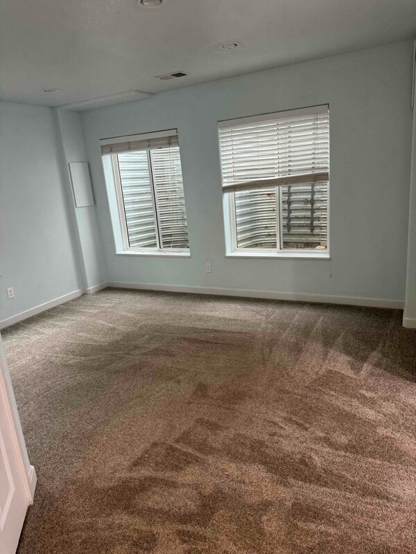 Building Photo - 12718 W Burgundy Pl