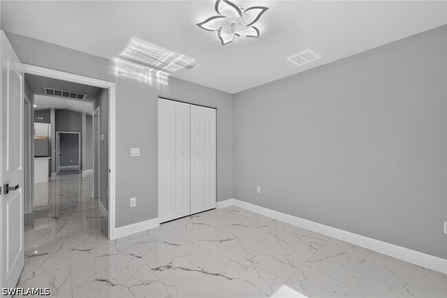 Building Photo - 3211 43rd St SW