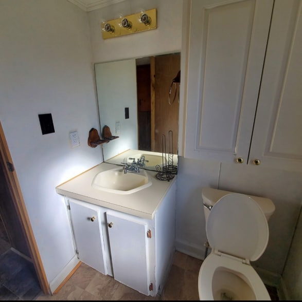 Building Photo - 70 Buttercup Dr