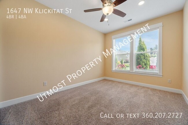 Building Photo - 1647 NW Klickitat St