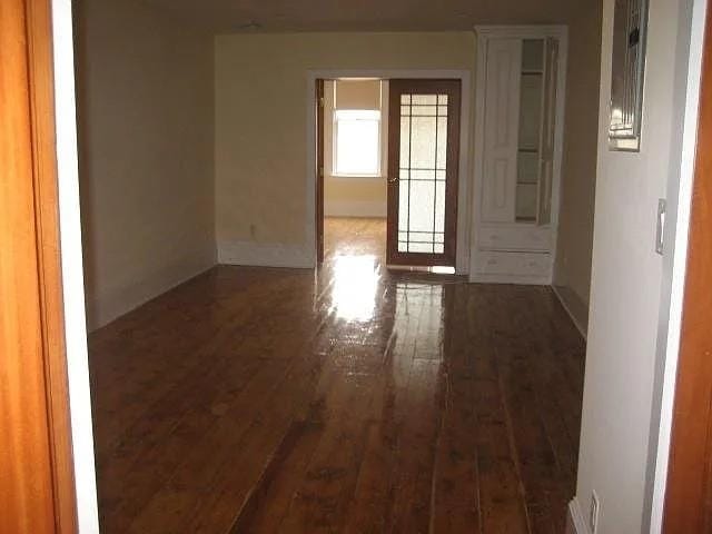 Building Photo - 253 5th St