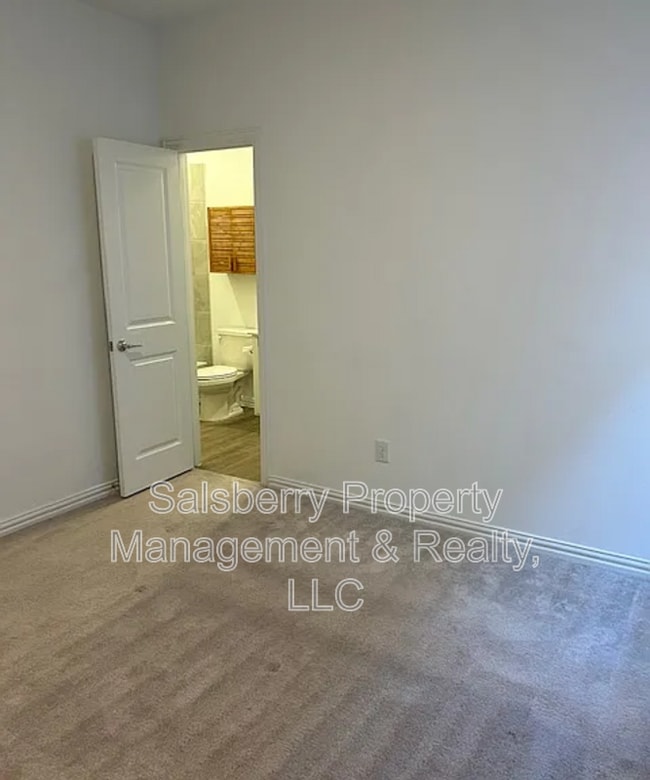 Building Photo - 224 Cherryvale Ln