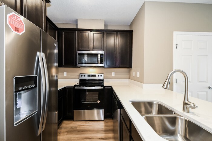 Building Photo - 250 Mustard Hl Ct