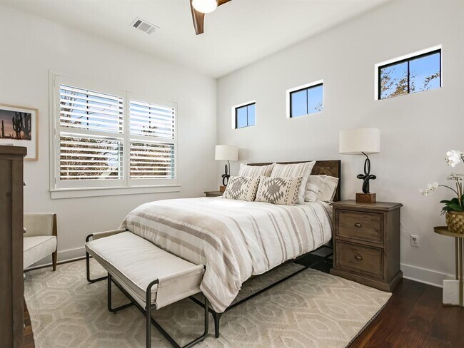 Building Photo - 8200 Southwest Pkwy