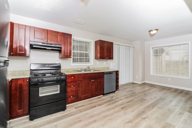 Building Photo - 2631 Windage Dr SW