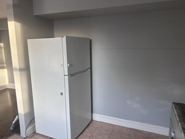 Building Photo - 6731 Haverford Ave