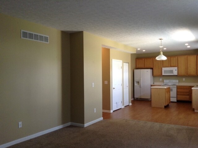 Building Photo - 7970 Trinity Shore Cir