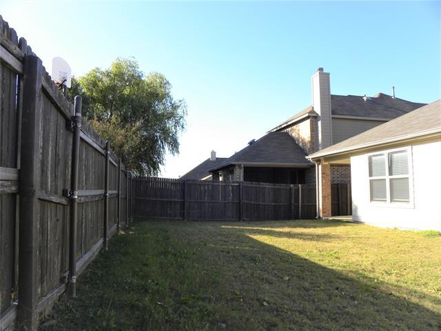 Building Photo - 1704 Flamingo Dr