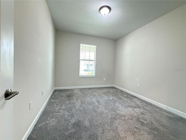 Building Photo - 4921 Lotta Ct