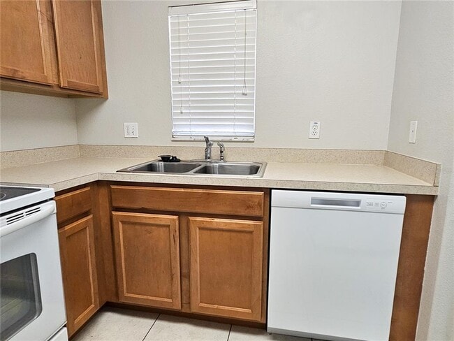 Building Photo - 5383 Quarry Rock Rd