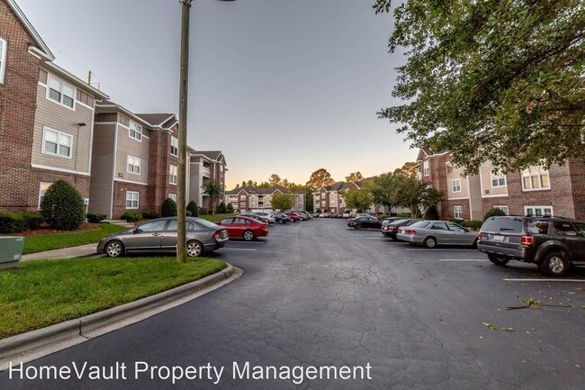 Building Photo - 9811 Campus Walk Ln