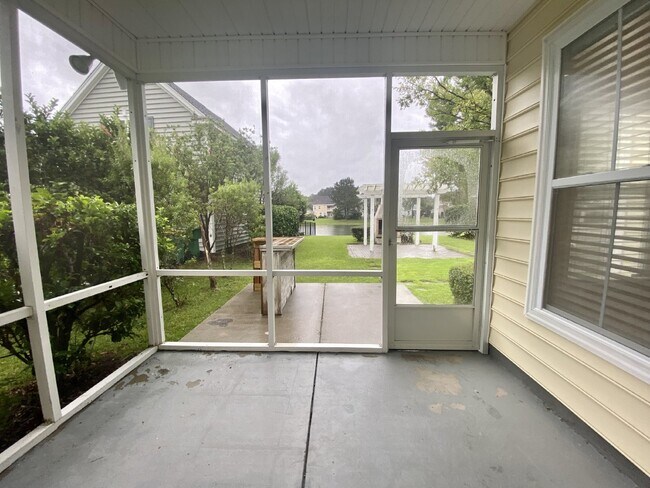 Building Photo - Charming Four-Bedroom Home in Bluffton wit...