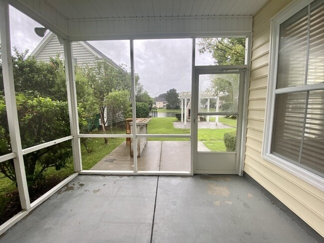 Building Photo - Charming Four-Bedroom Home in Bluffton with 3 Full Baths & Garage!