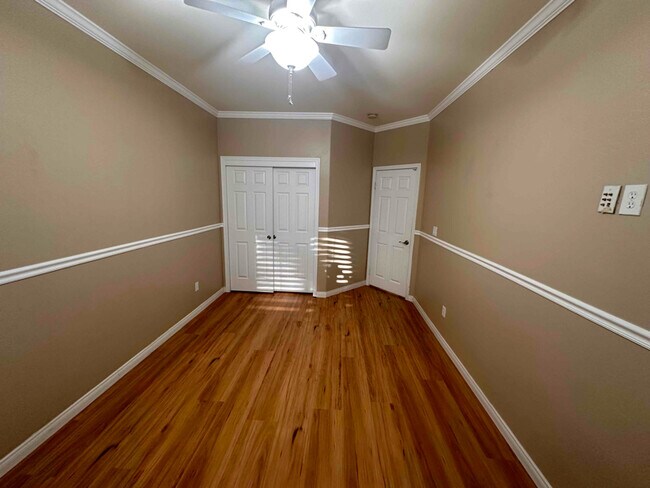 Building Photo - 7309 Sleepy Lagoon Dr