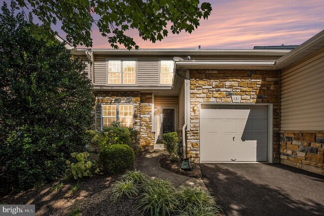 Building Photo - 131 Gleneagles Dr