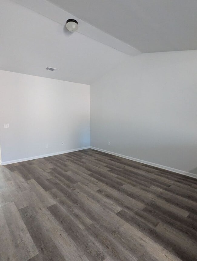 Building Photo - Beautiful 2 Bedroom 2 Bath off of Meriweather Road. *Coming Soon*