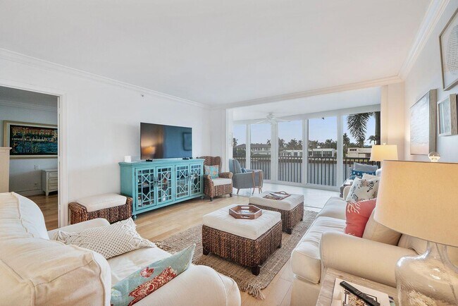 Building Photo - 3310 S Ocean Blvd