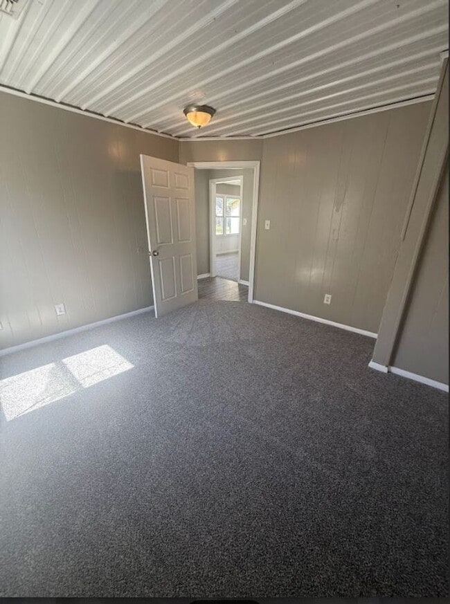 Building Photo - 3512 Brookside Dr
