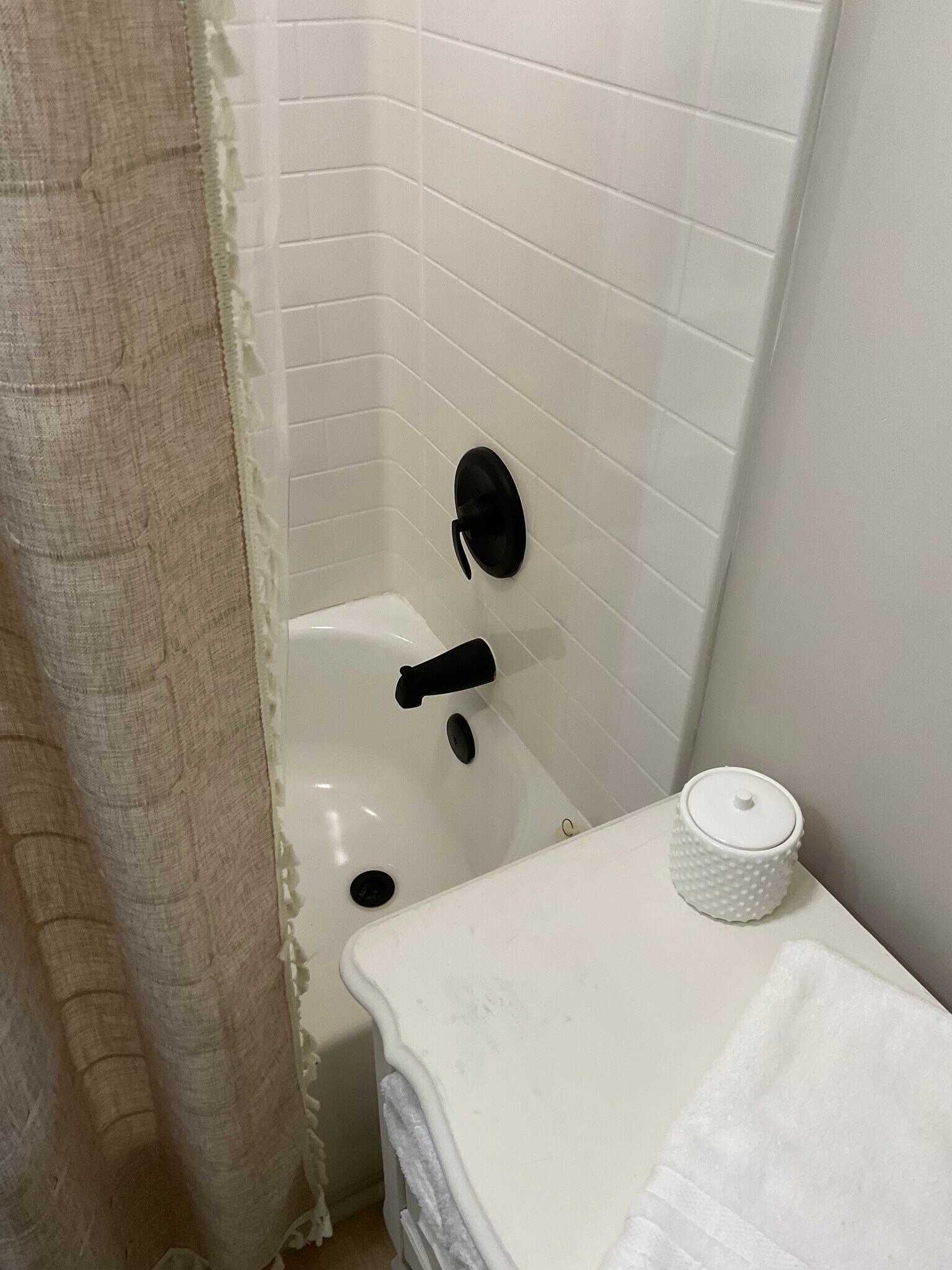 Building Photo - 212 Washington St W