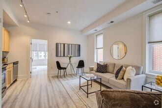 Building Photo - Marvelous Modern Mt Vernon One-Bedroom! - ...